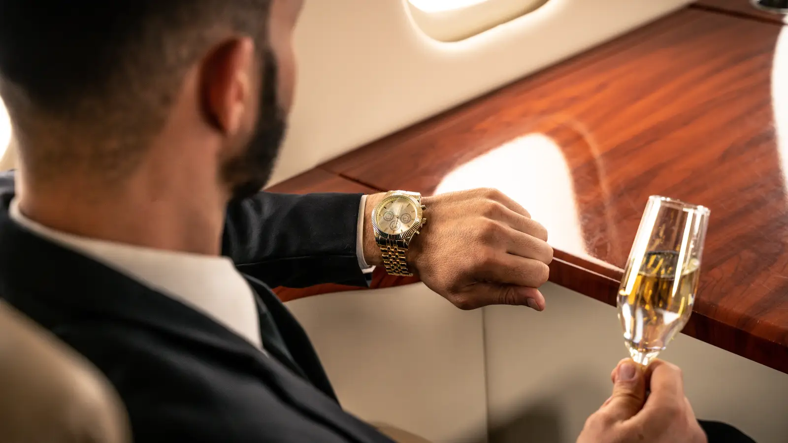 Swift Wings Urgent & On-Demand Flights fast availability for last-minute departures