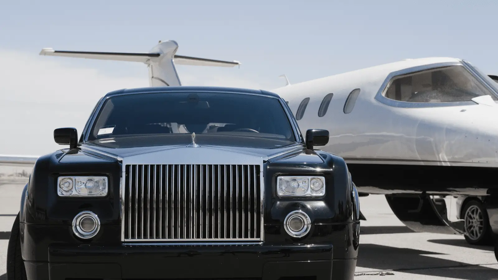 Luxury chauffeur-driven ground transportation for private aviation clients — Swift Wings door-to-door service ensuring seamless travel connections